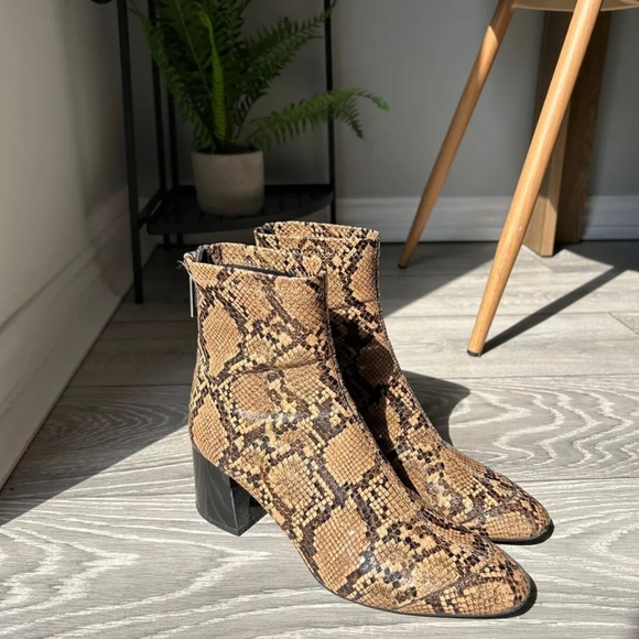 Zara Shoes - Zara Snakeskin Trendy Block Heel Zip Ankle Pointed Toe